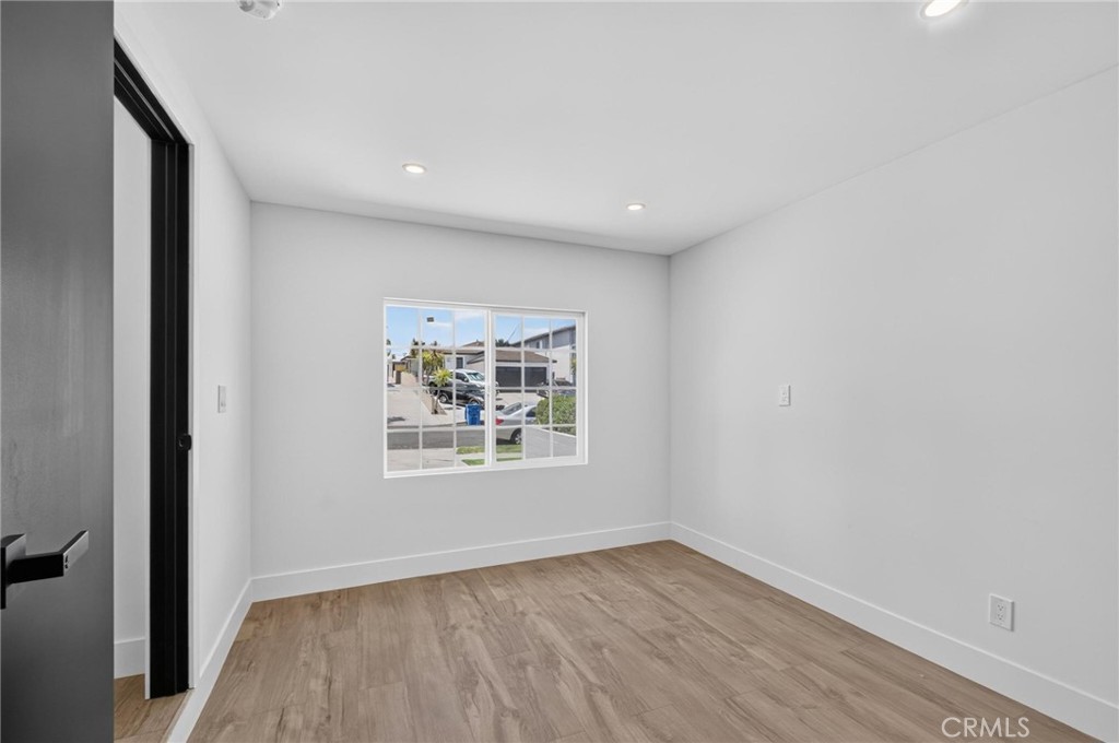 1223 W 23rd