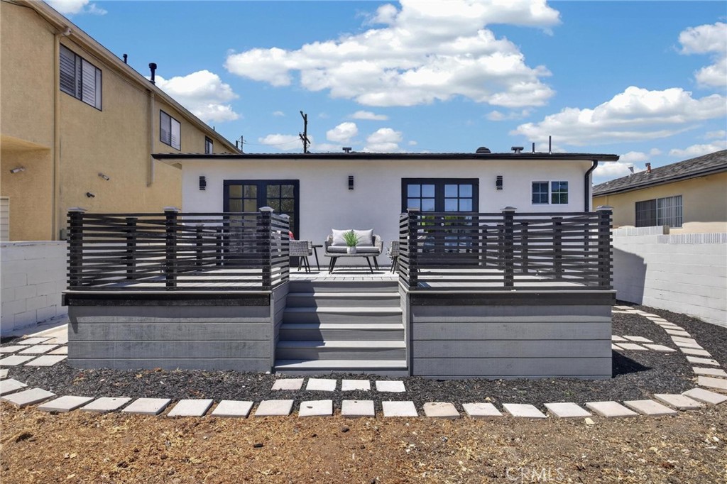 1223 W 23rd