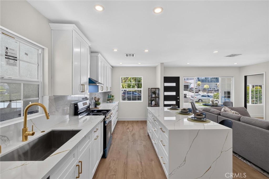 1223 W 23rd