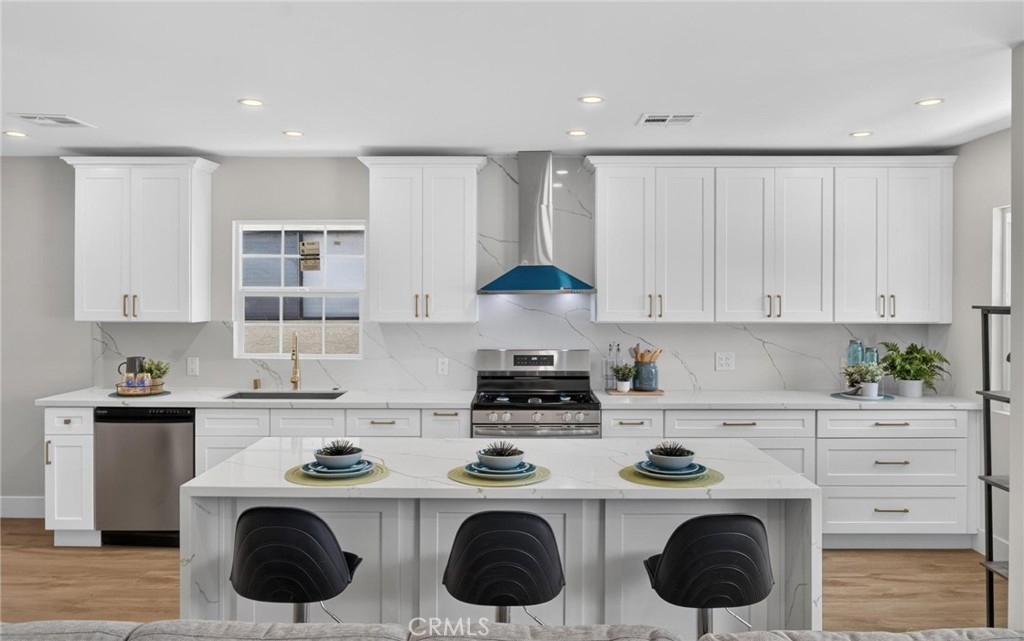 1223 W 23rd