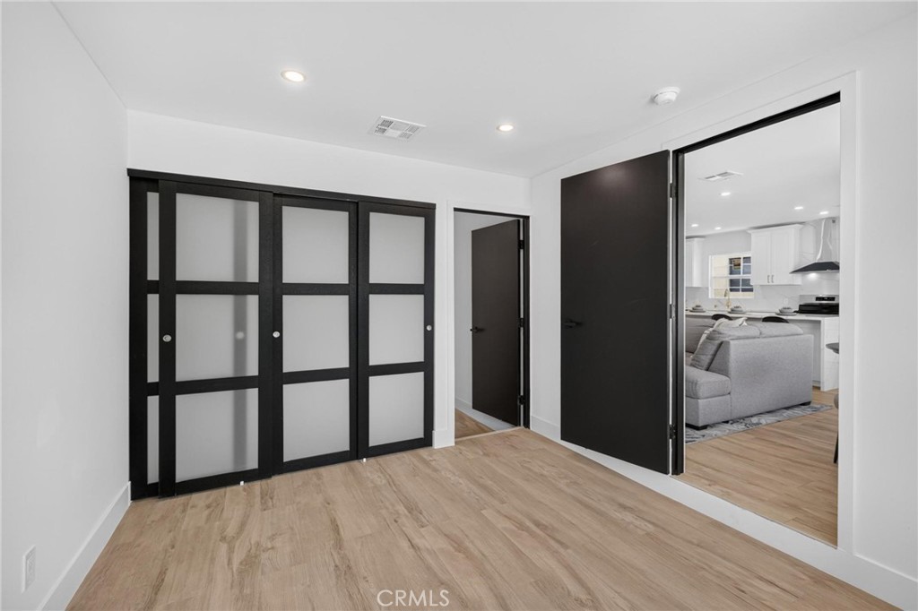 1223 W 23rd