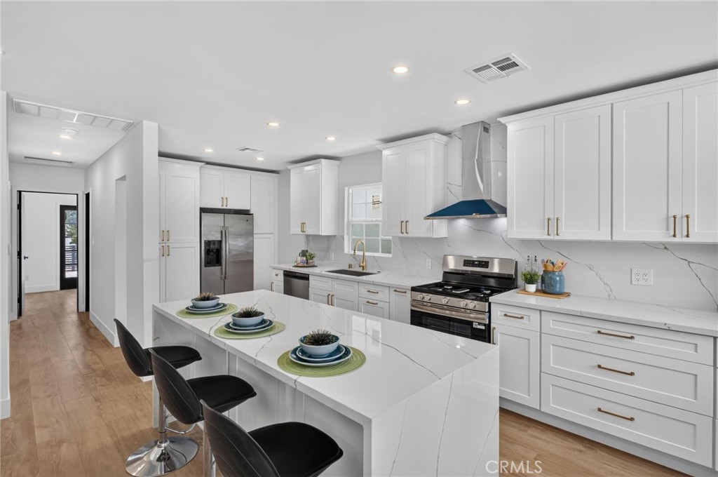 1223 W 23rd