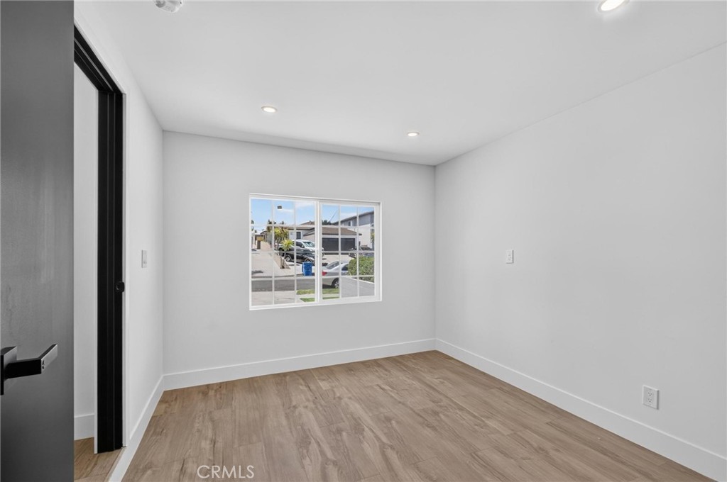 1223 W 23rd