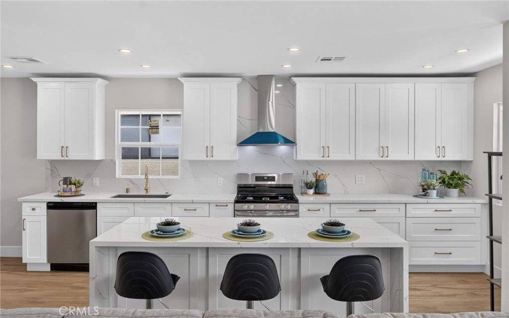1223 W 23rd