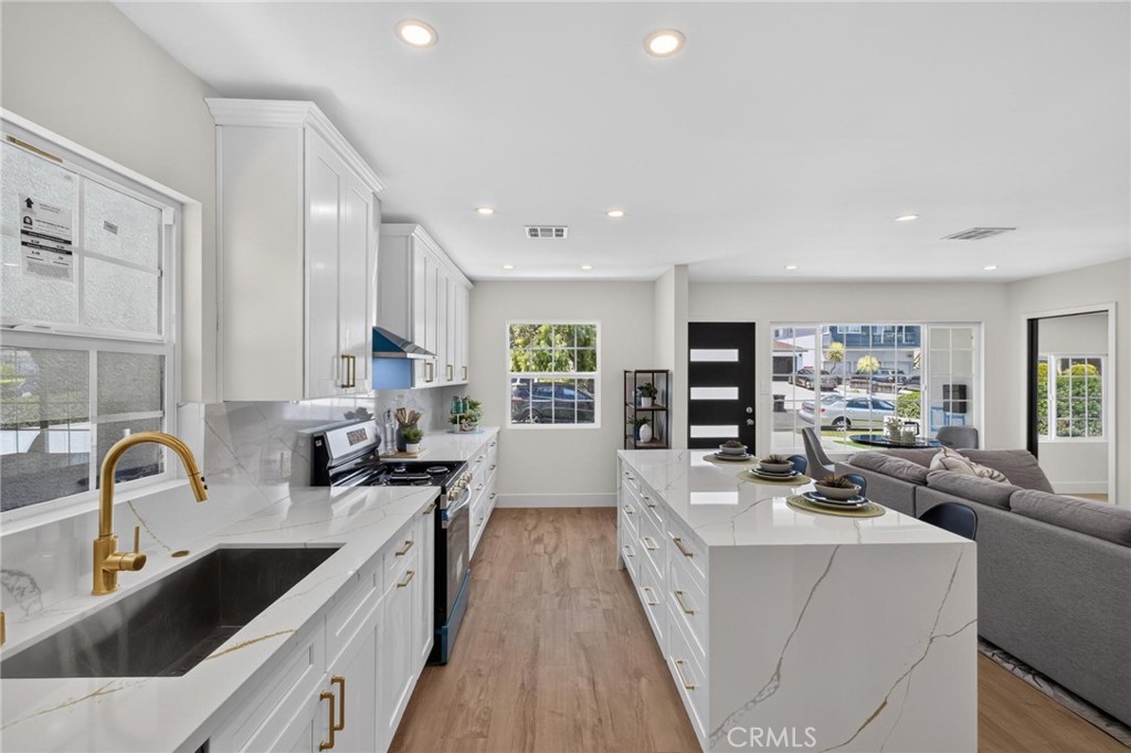 1223 W 23rd