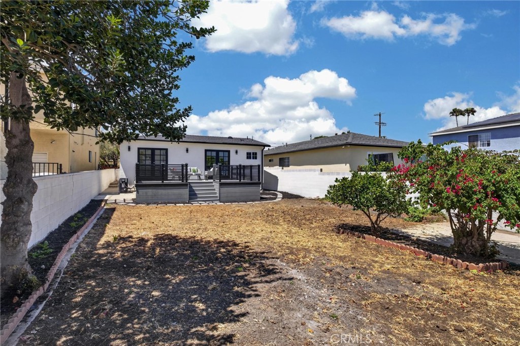1223 W 23rd