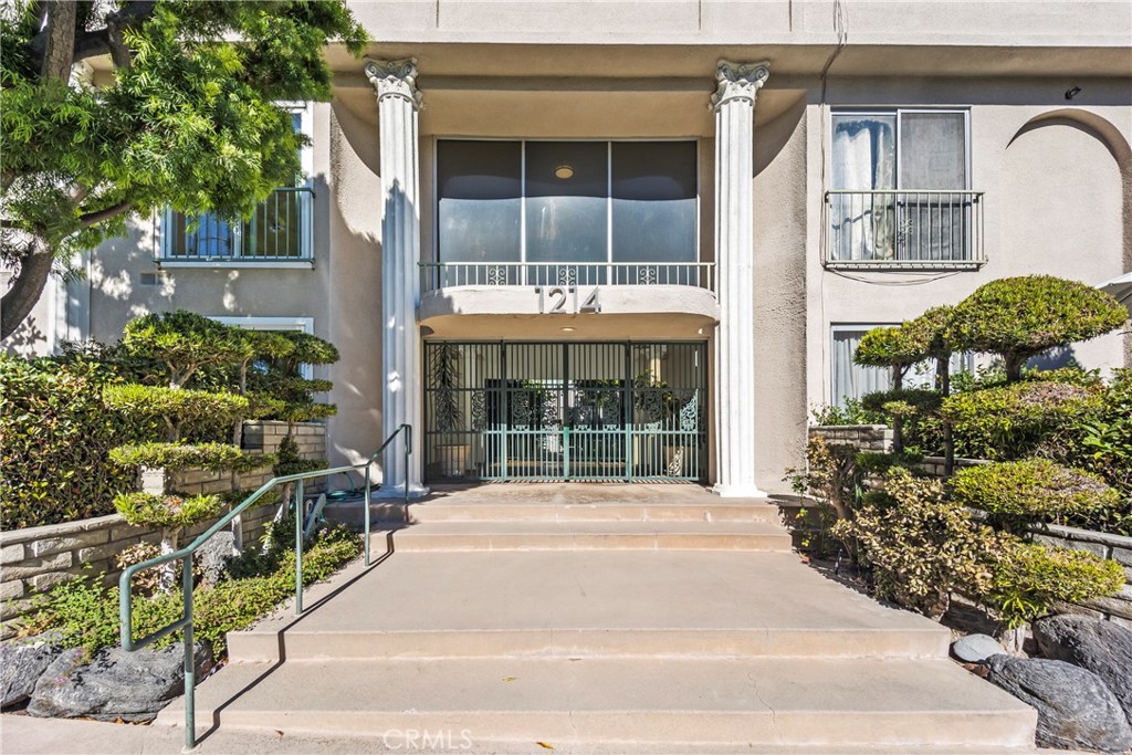 1214 S Alma 1