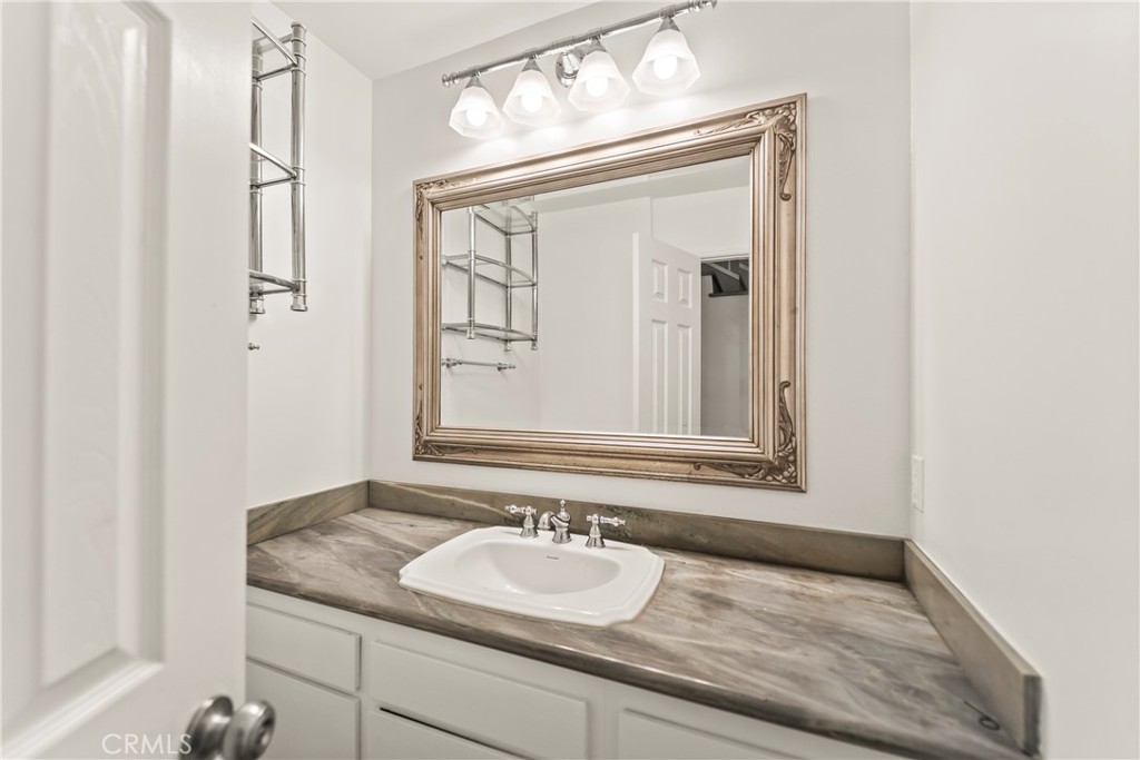 1214 S Alma 1