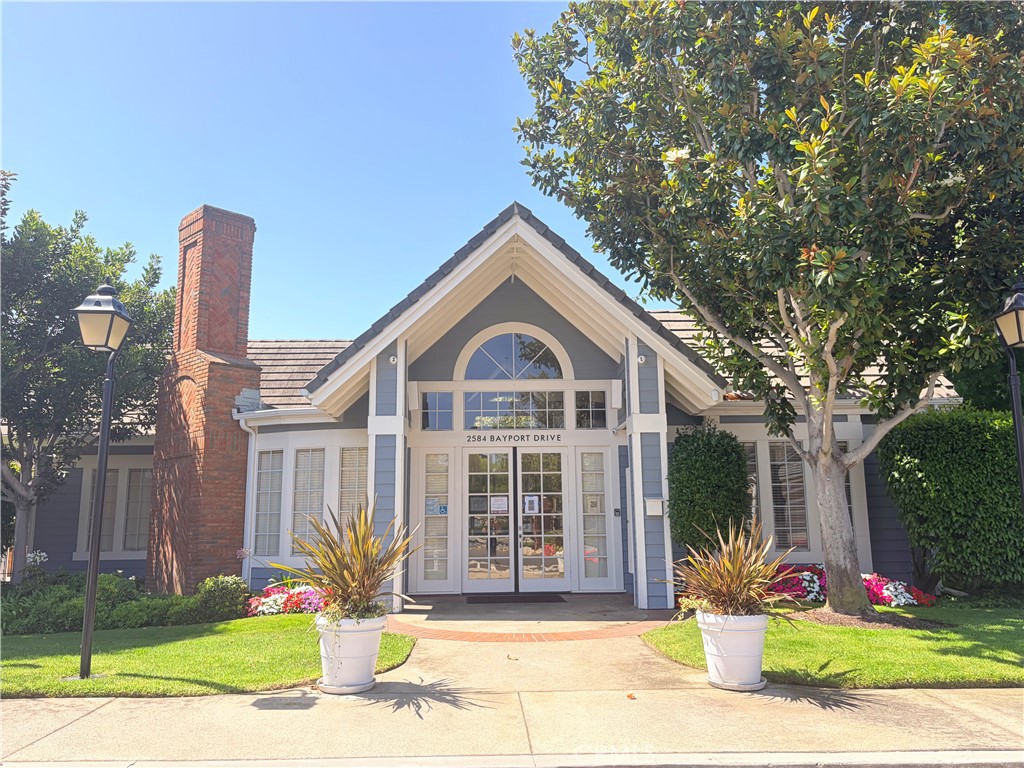 2664 Woodbury
