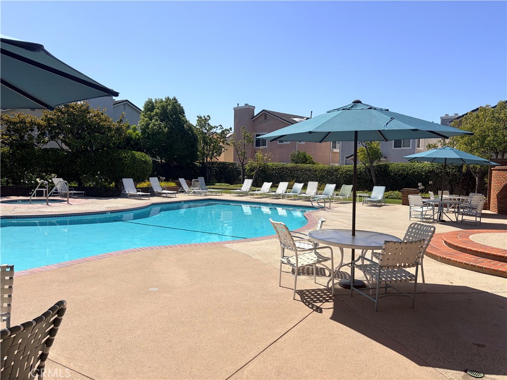 2664 Woodbury