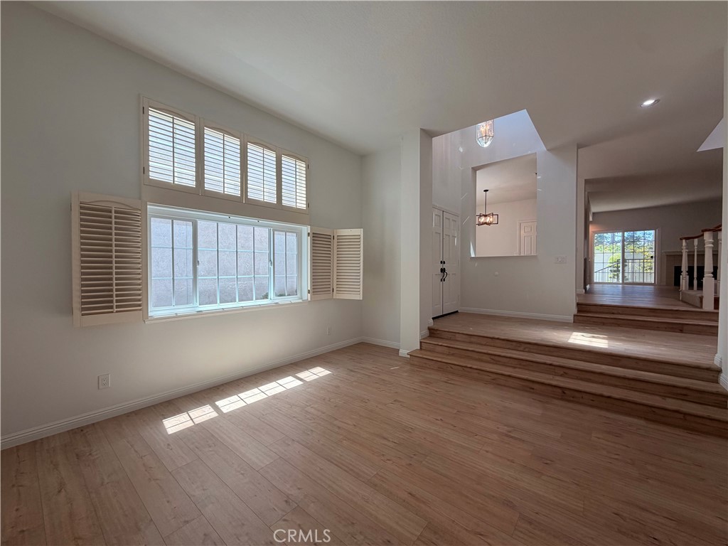 2664 Woodbury