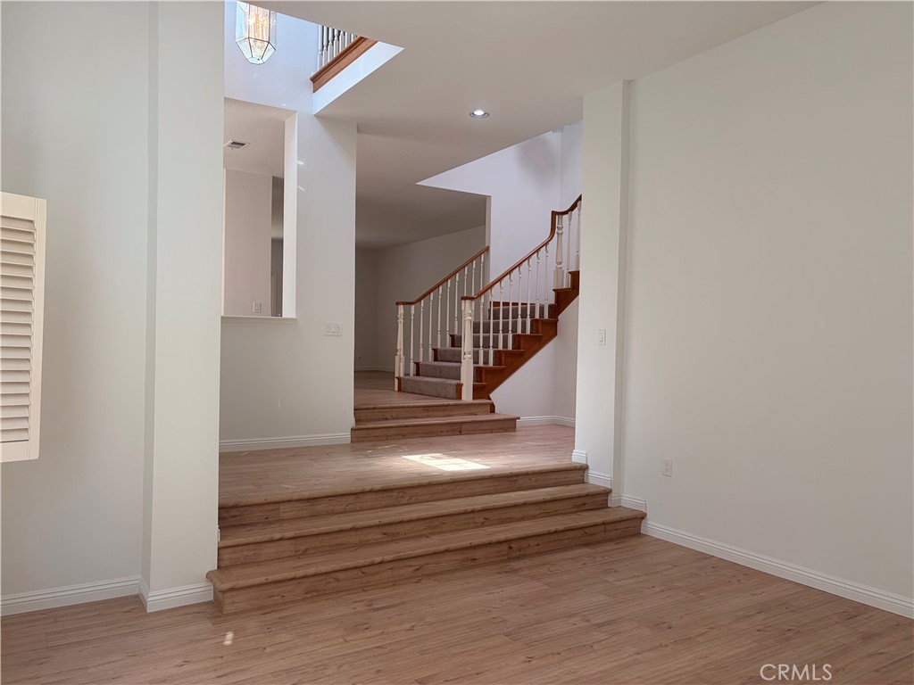 2664 Woodbury