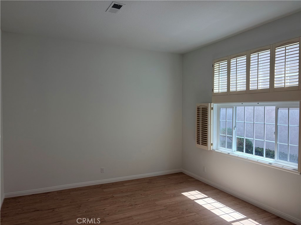 2664 Woodbury