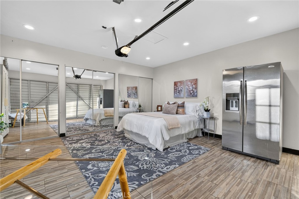 3215 Prospect