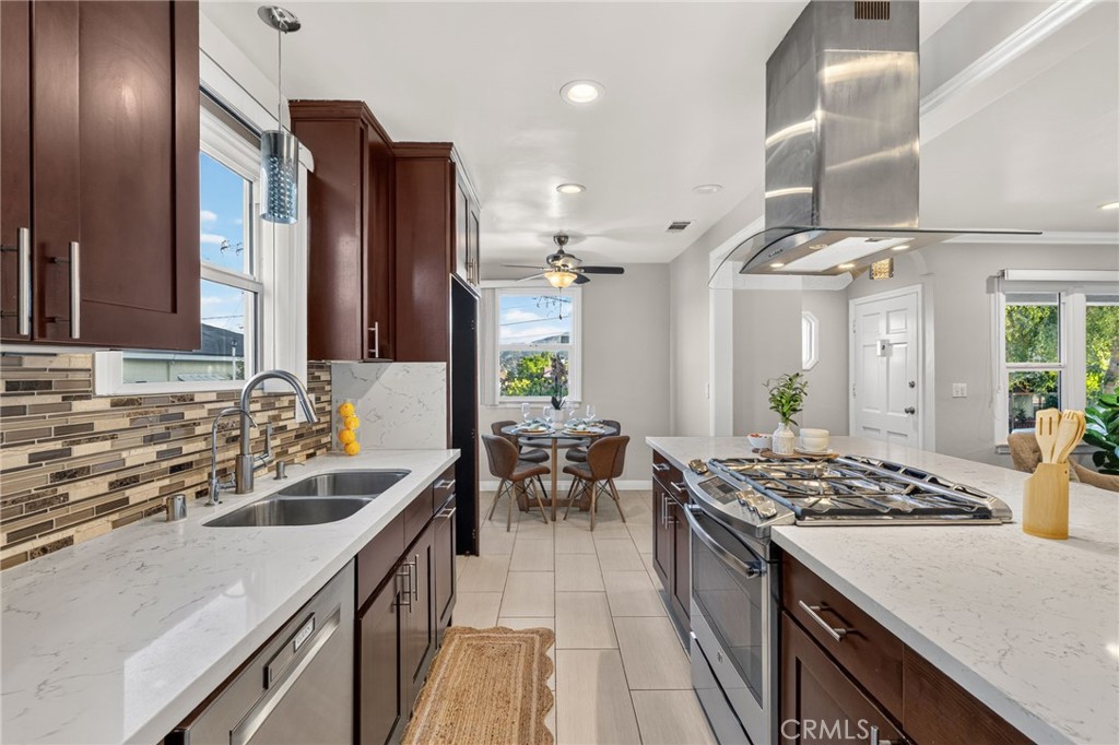 3215 Prospect