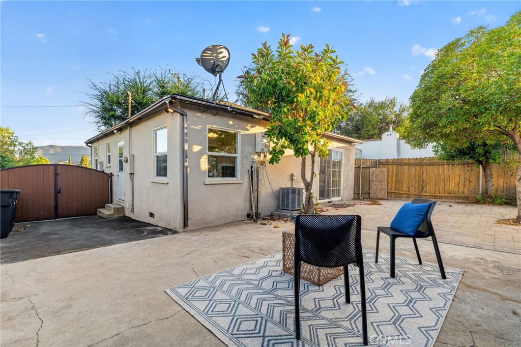 3215 Prospect