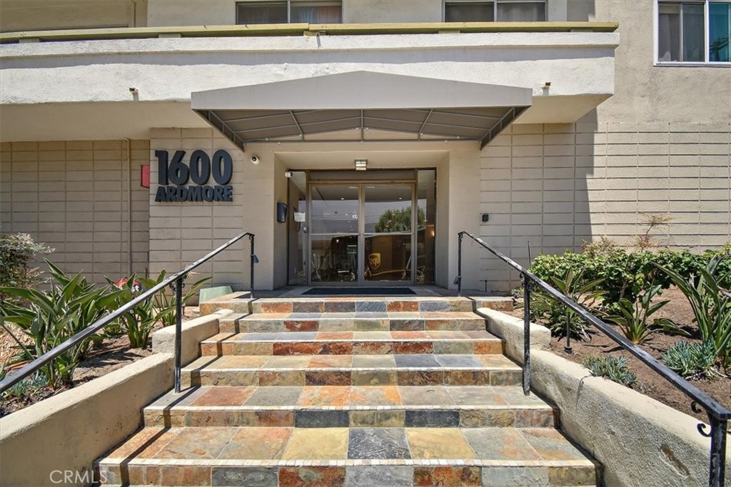 1600 Ardmore 234