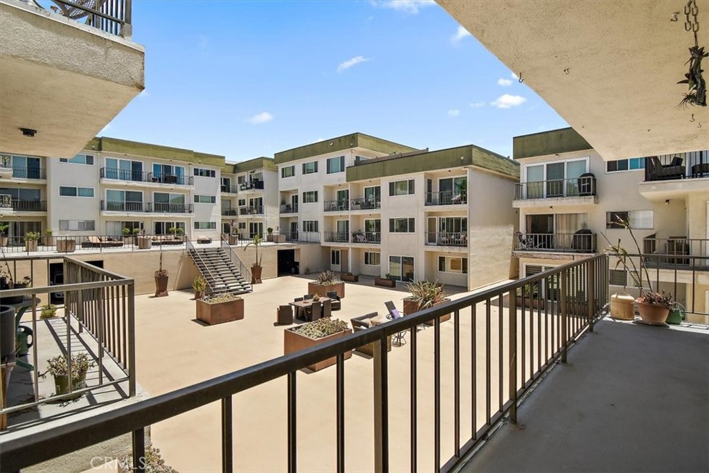 1600 Ardmore 234