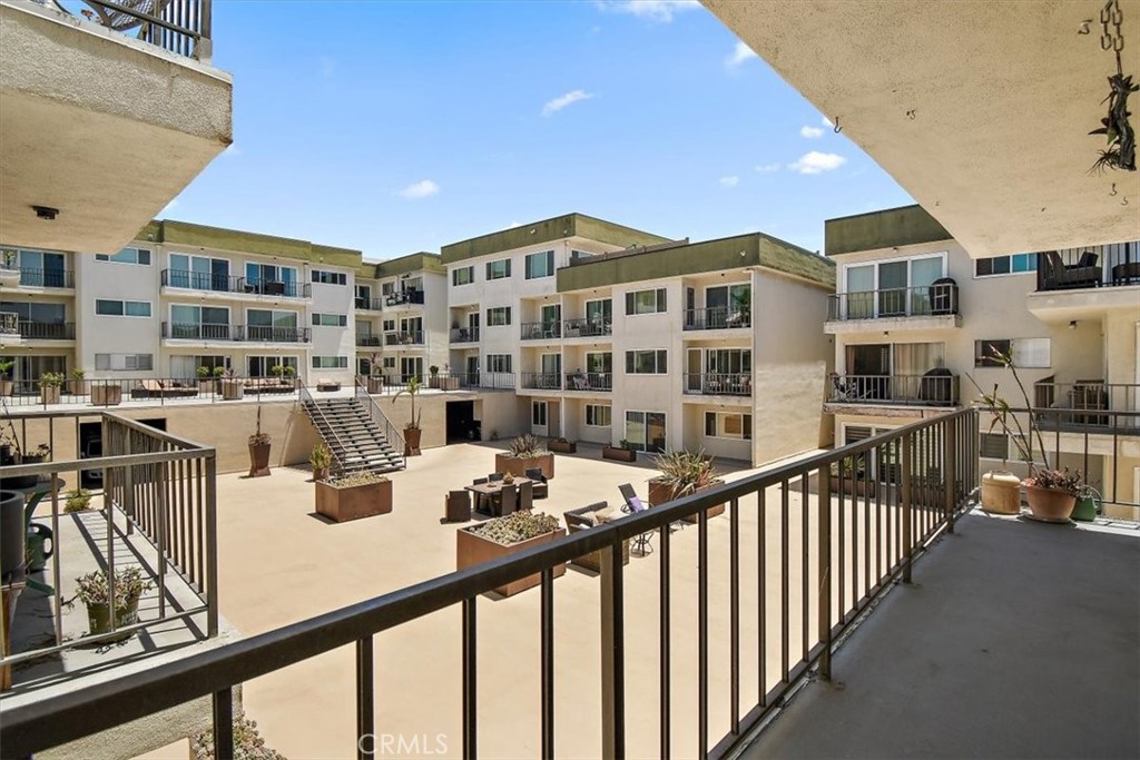 1600 Ardmore 234