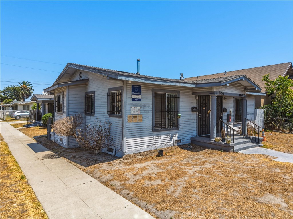 1457 W 52nd