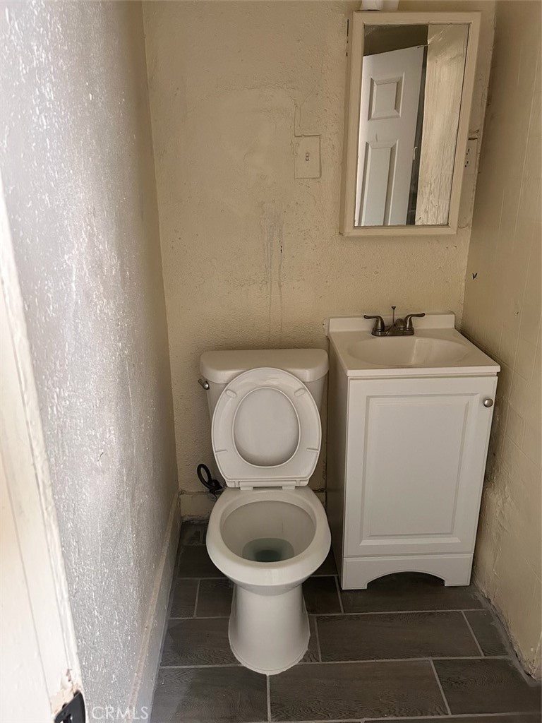 1448 W 106th