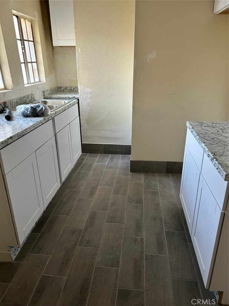 1448 W 106th