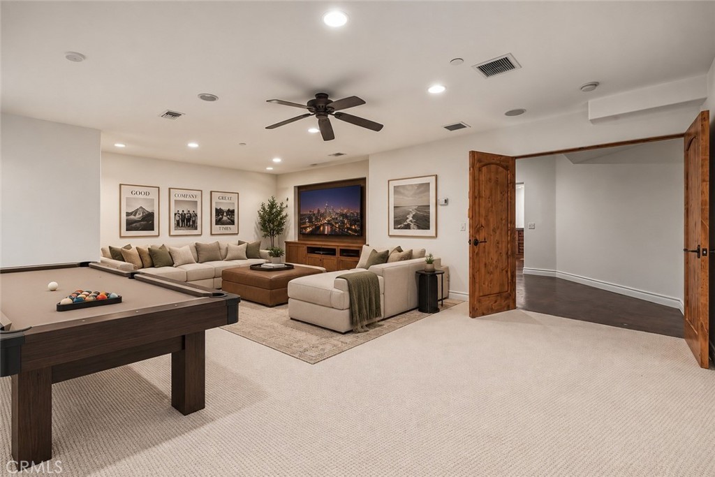 725 Dogwood W