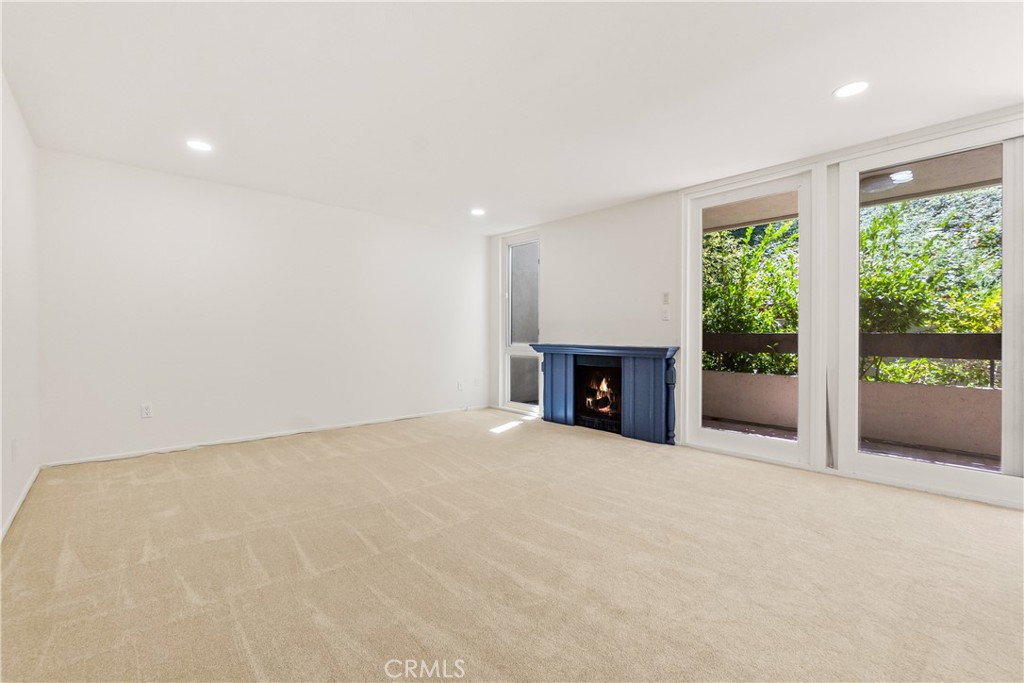 28121 Highridge