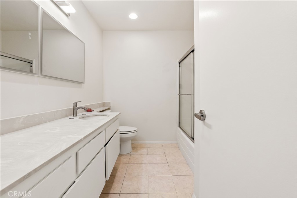 28121 Highridge