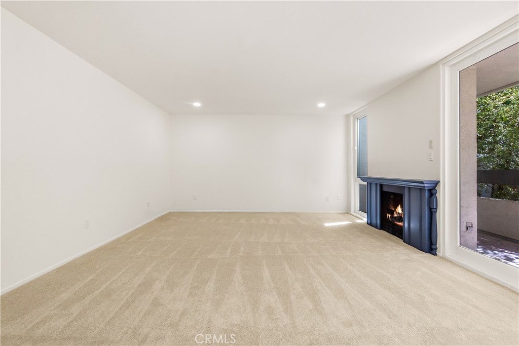28121 Highridge