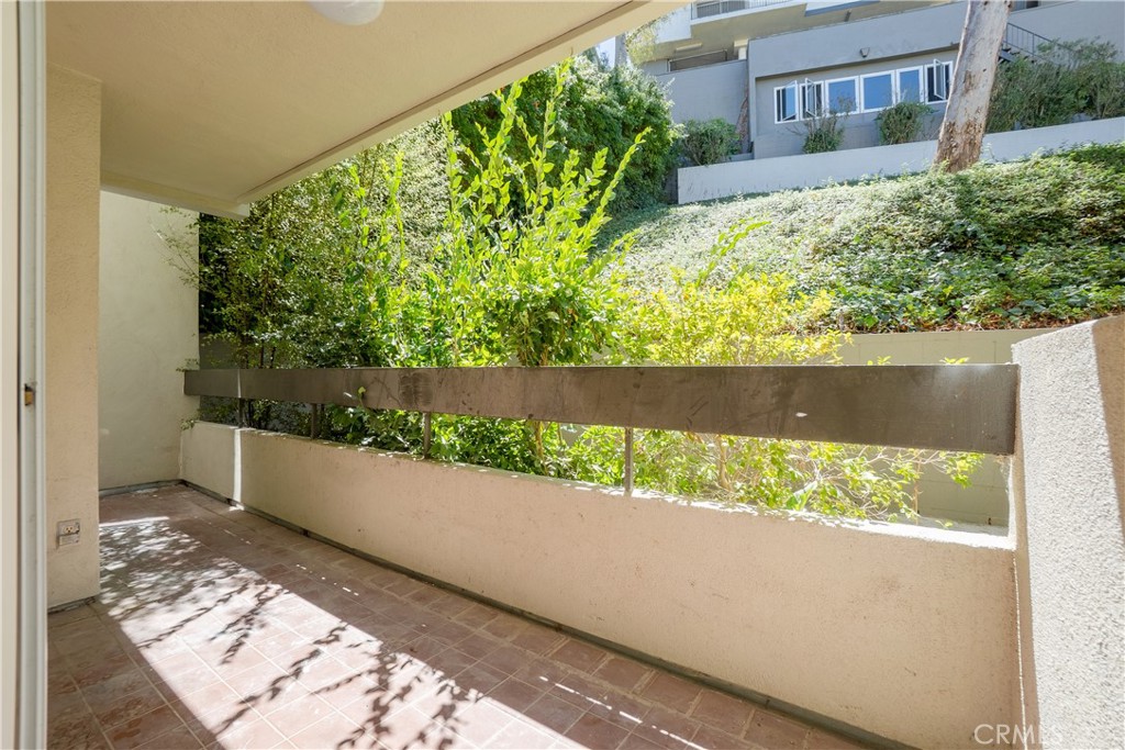 28121 Highridge