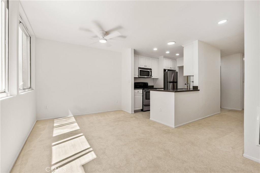 28121 Highridge