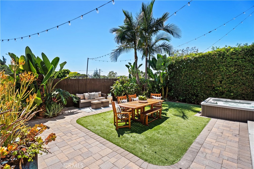 526 E Maple