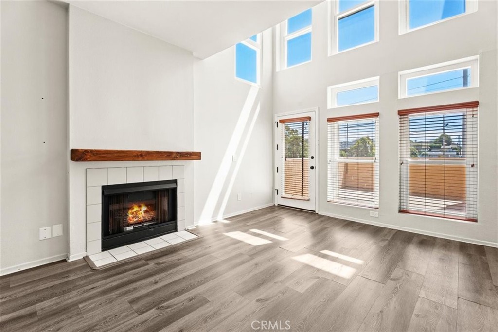 313 E Oak Avenue