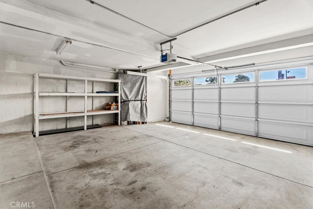 313 E Oak Avenue