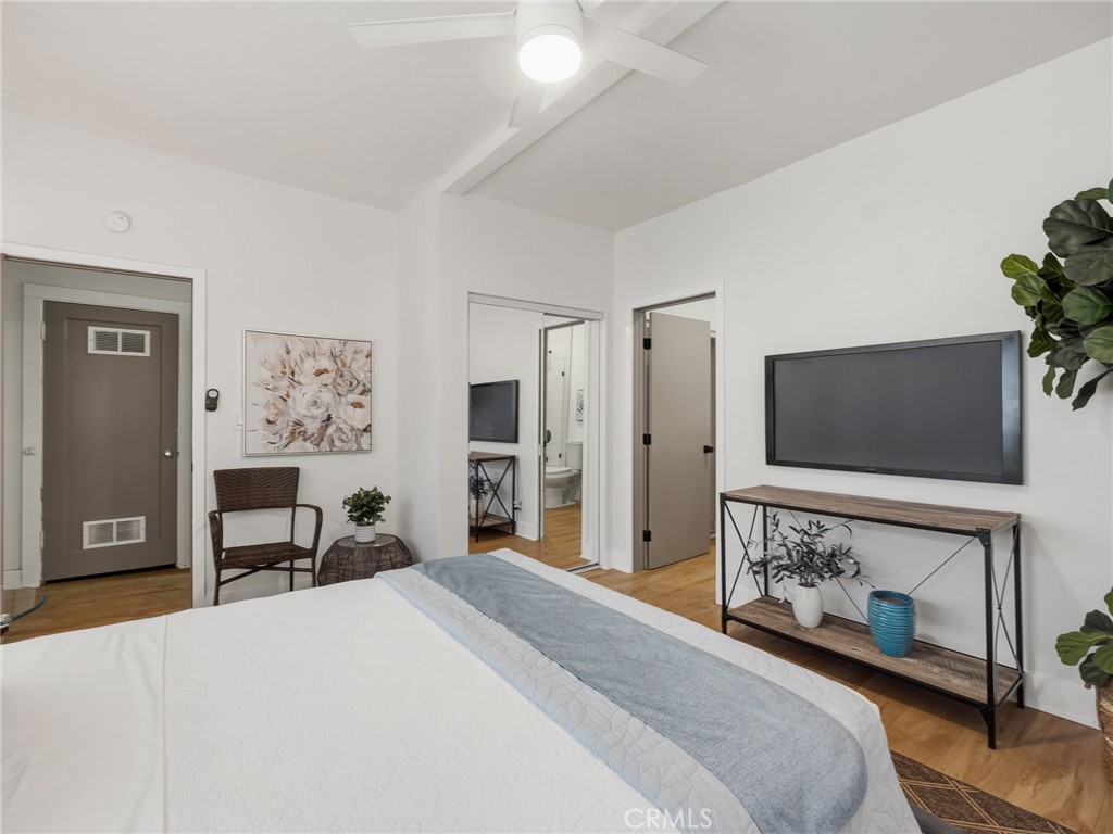 658 W 7th
