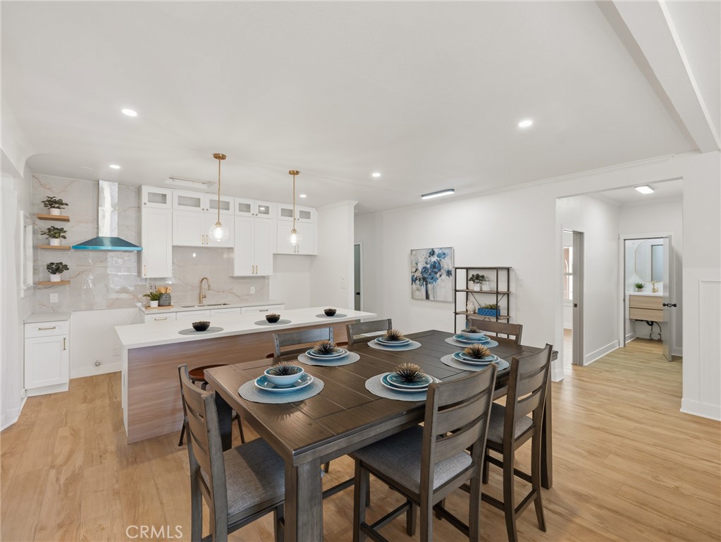 658 W 7th