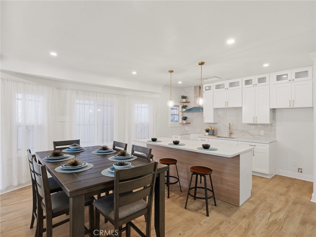 658 W 7th