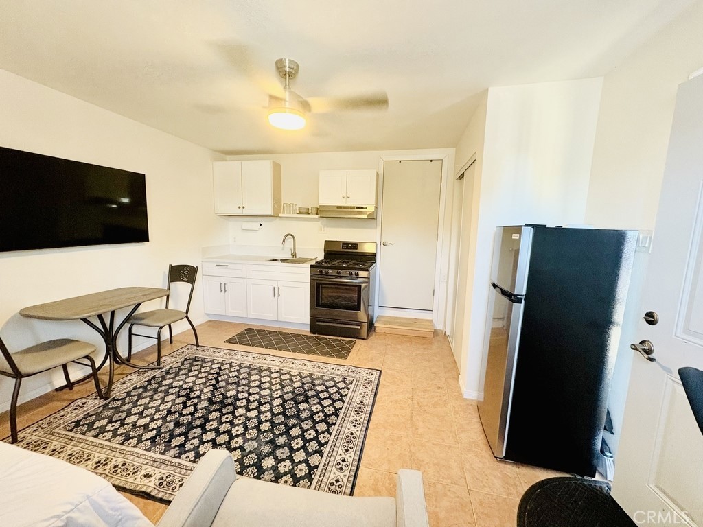 2265 W 236th