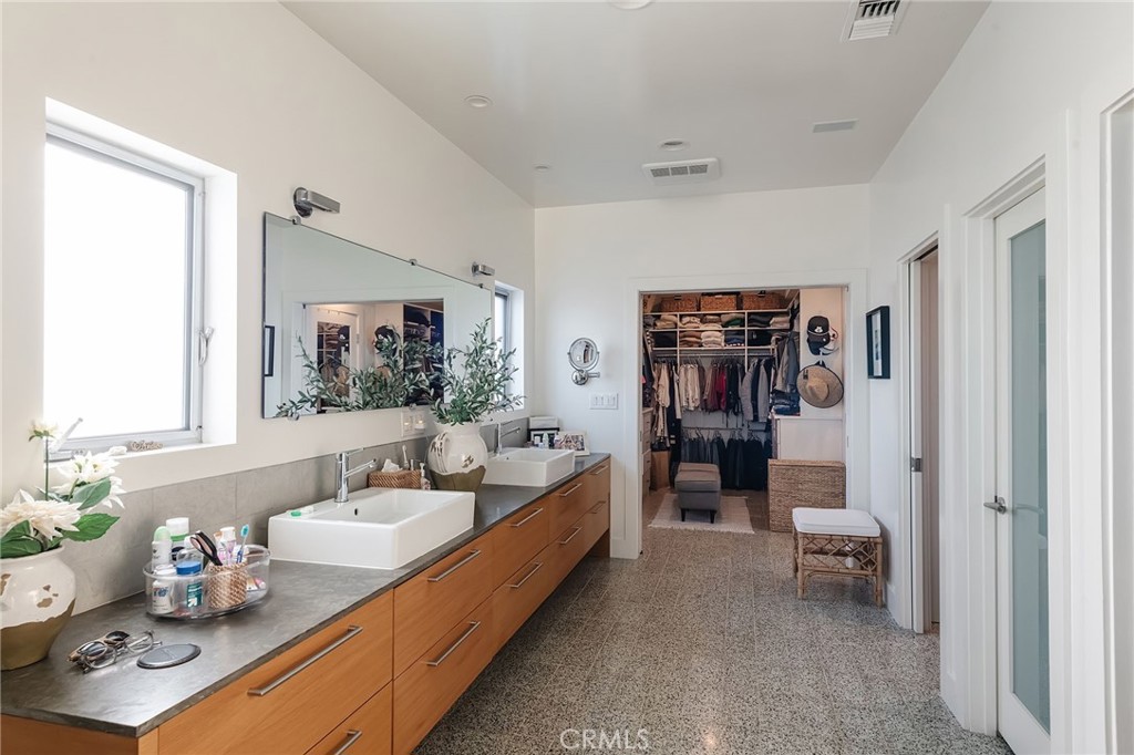 121 16th Street