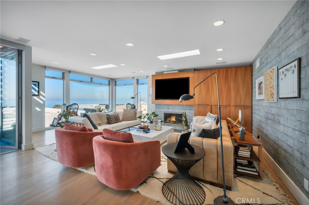 121 16th Street
