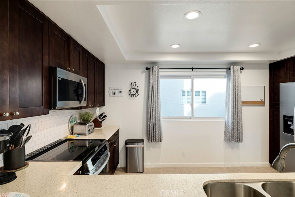 255 Valley