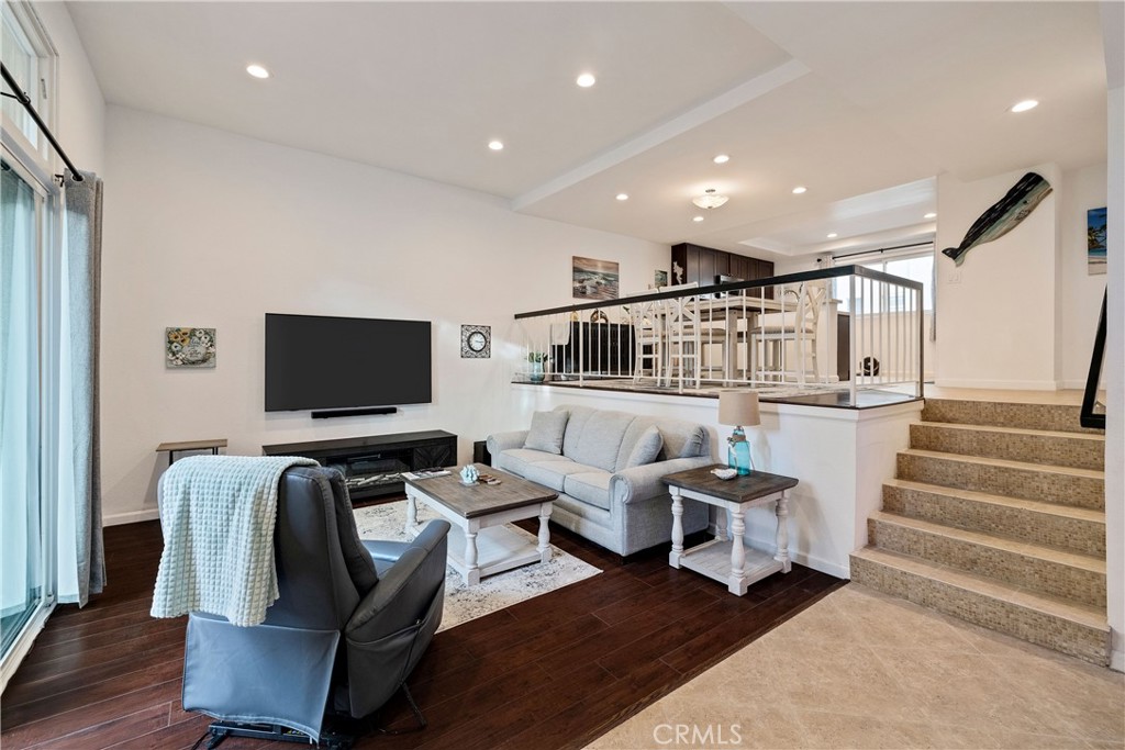 255 Valley