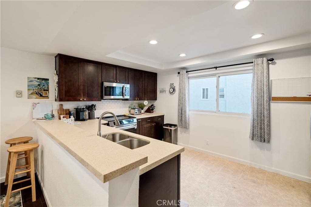 255 Valley
