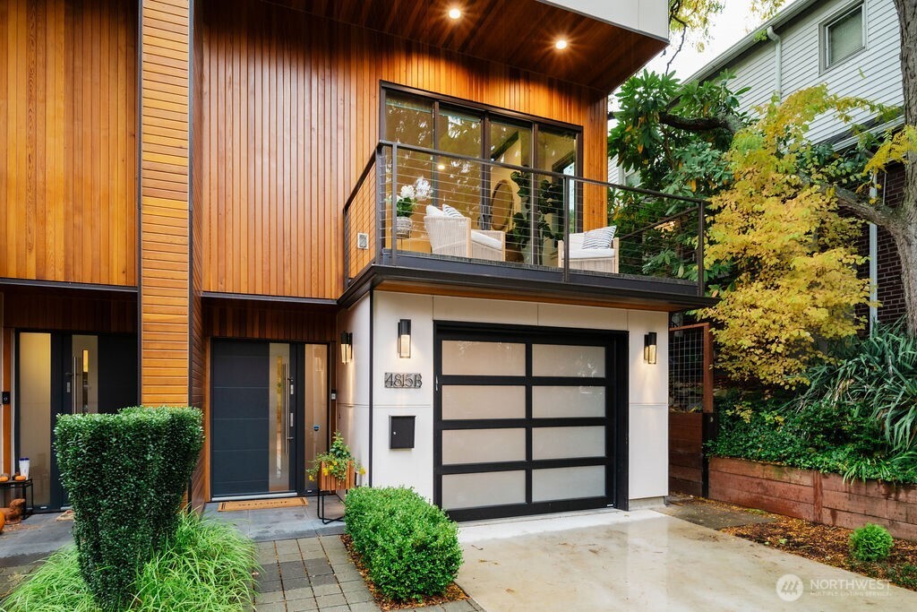 4815 Evanston Avenue N Unit: B