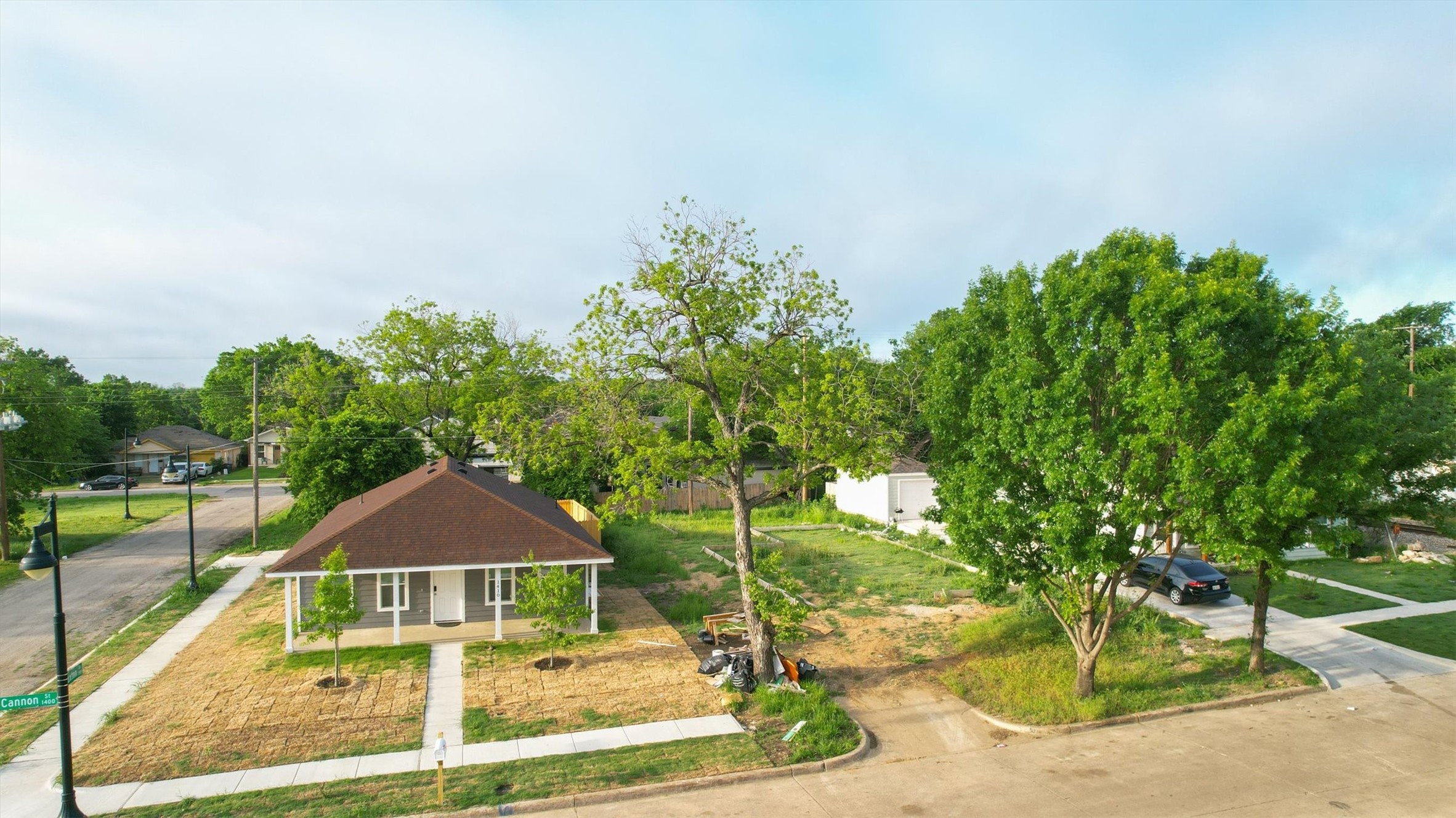 1404 E Cannon Street