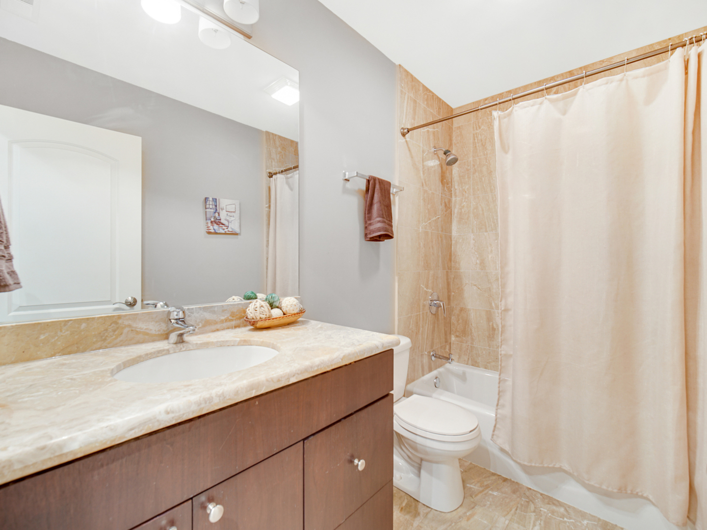4806 S Saint Lawrence Avenue Unit: 1S