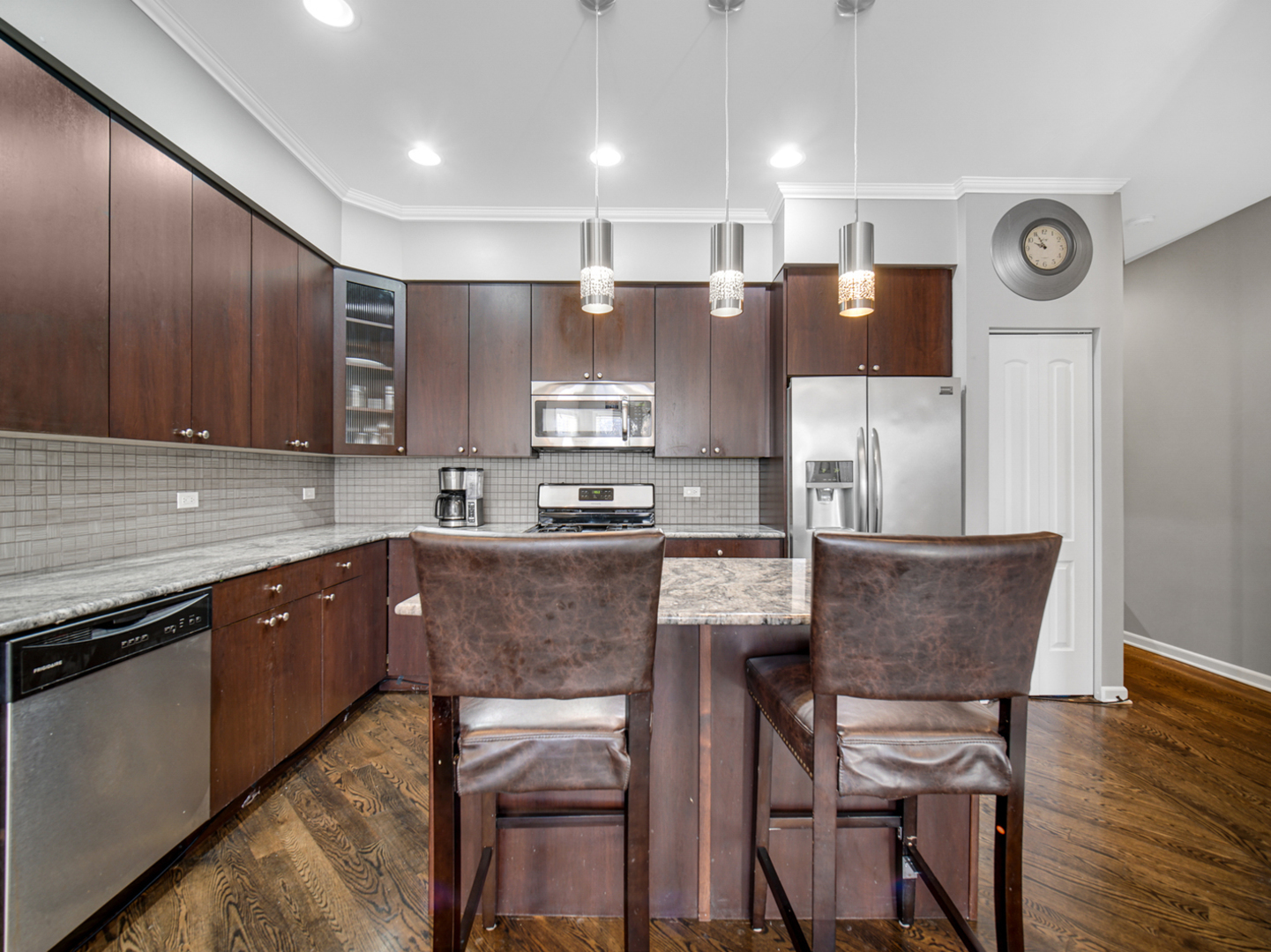 4806 S Saint Lawrence Avenue Unit: 1S