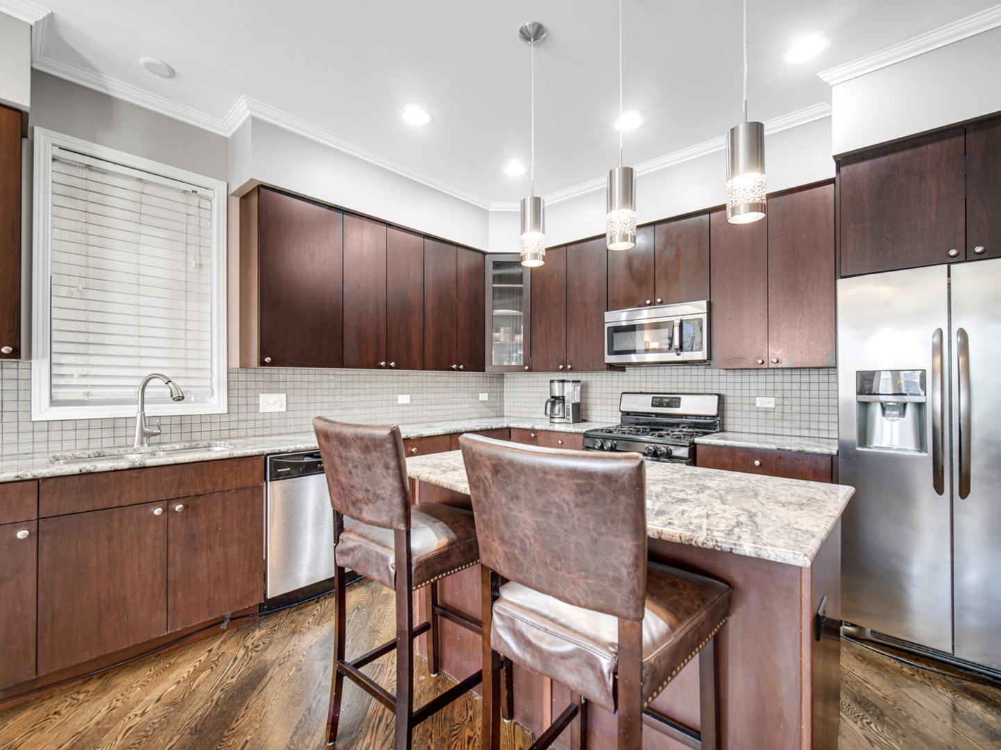 4806 S Saint Lawrence Avenue Unit: 1S