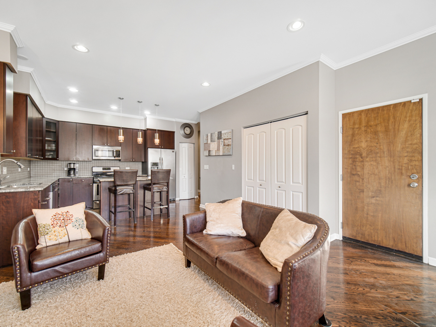 4806 S Saint Lawrence Avenue Unit: 1S